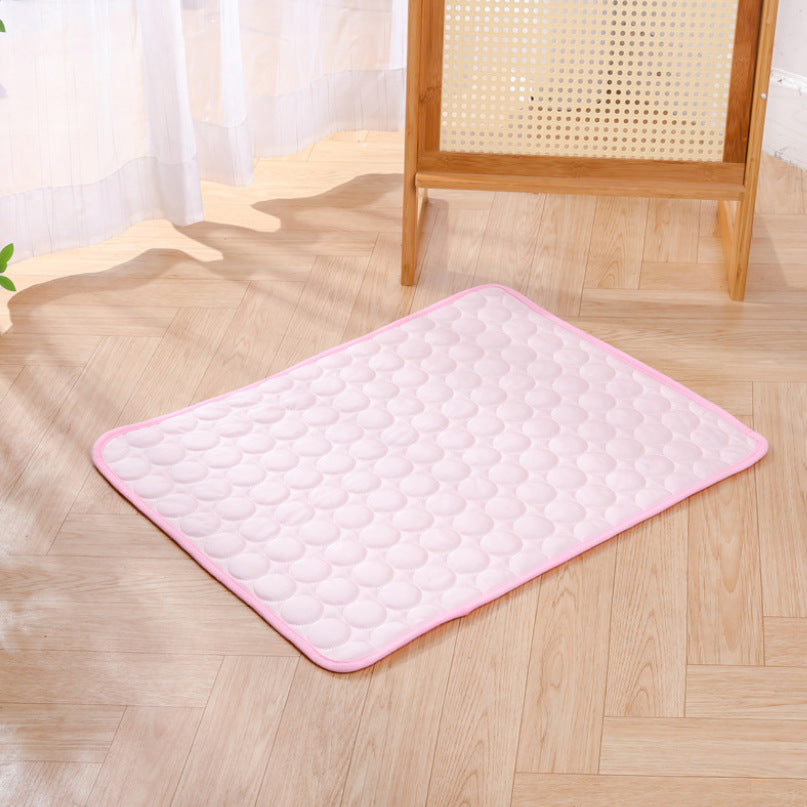 WilderPaw BreezeLounge - Refreshing Dog Mat Sky Blue Ice Silk Mat
