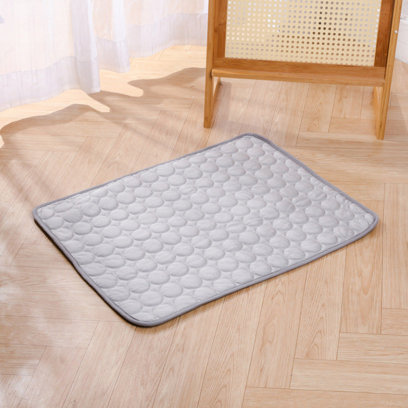 WilderPaw BreezeLounge - Refreshing Dog Mat Sky Blue Ice Silk Mat